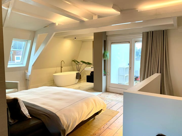 Foto 3 van Wolvenplein 10-BS