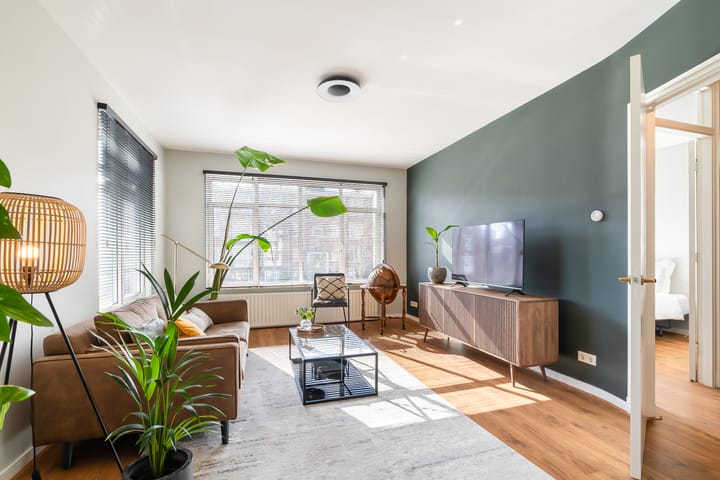 Foto 2 van Johan van Oldenbarneveltlaan 15-A