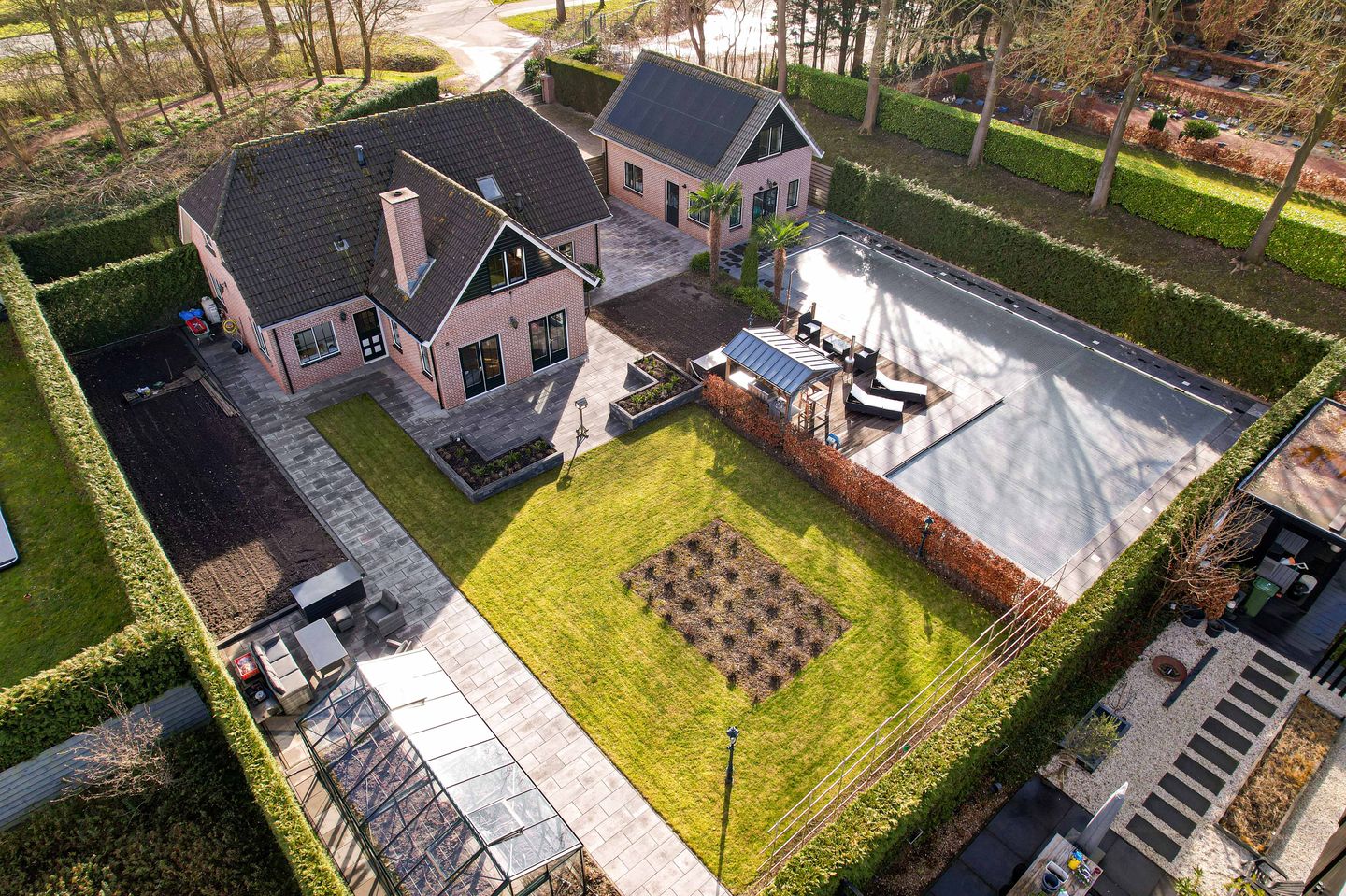 Foto 1 van Van Zuijtland 1-A