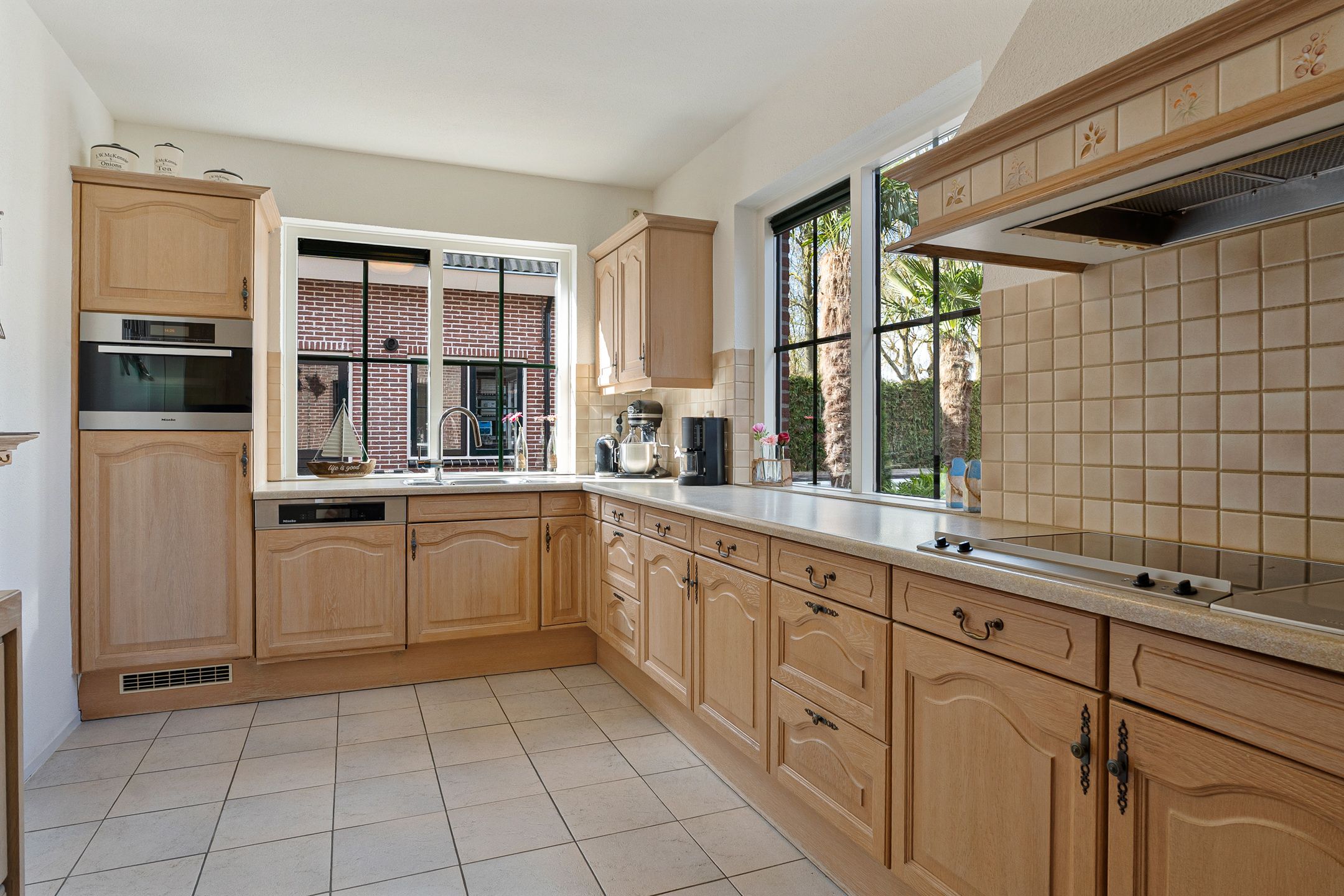 Foto 18 van Van Zuijtland 1-A