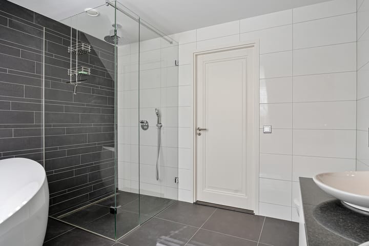 Photo 46 of Van Zuijtland 1-A