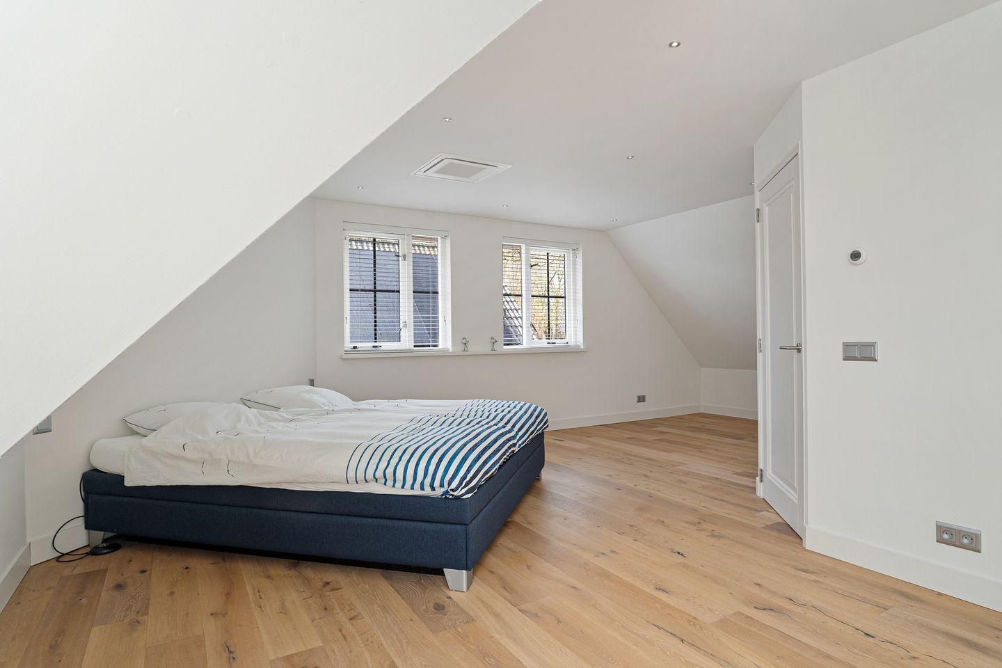 Foto 50 van Van Zuijtland 1-A