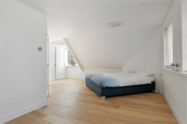 Photo 51 of Van Zuijtland 1-A