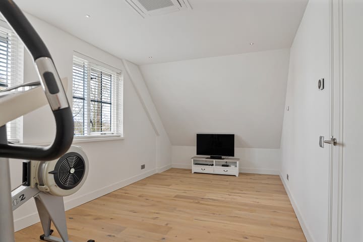 Photo 54 of Van Zuijtland 1-A