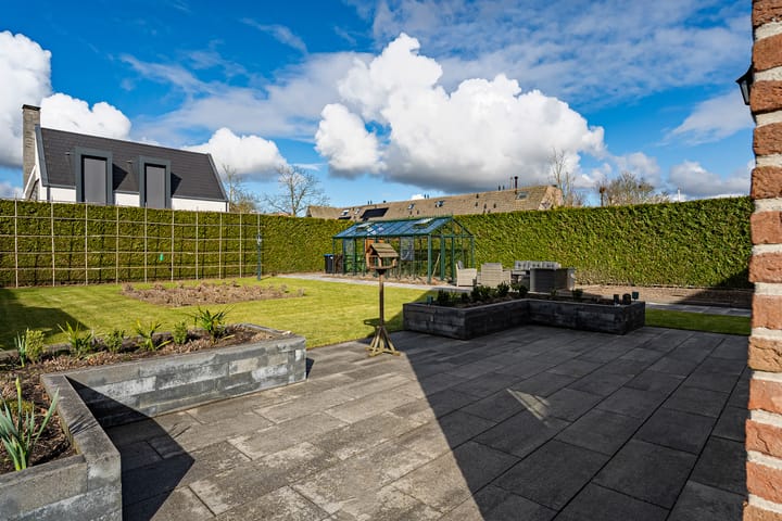 Photo 66 of Van Zuijtland 1-A