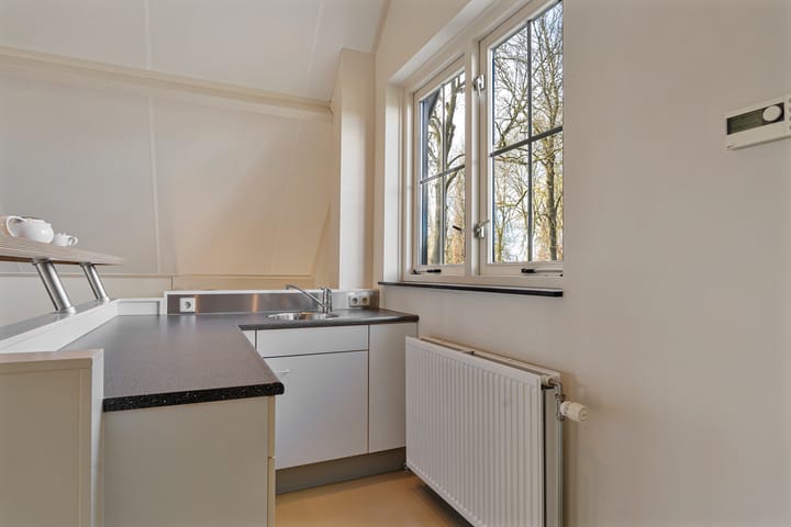 Photo 88 of Van Zuijtland 1-A