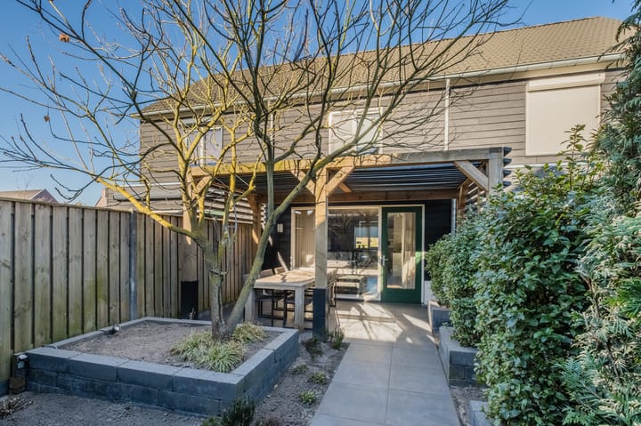 Foto 24 van Isidorusplein 17