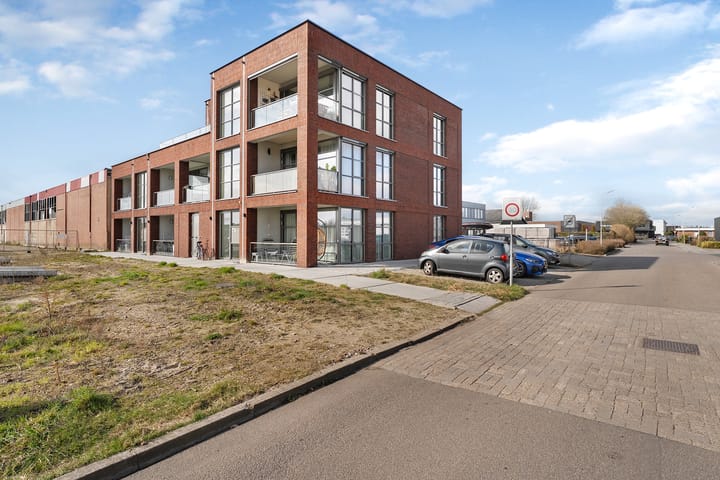 Foto 2 van Verzetstrijderslaan 7