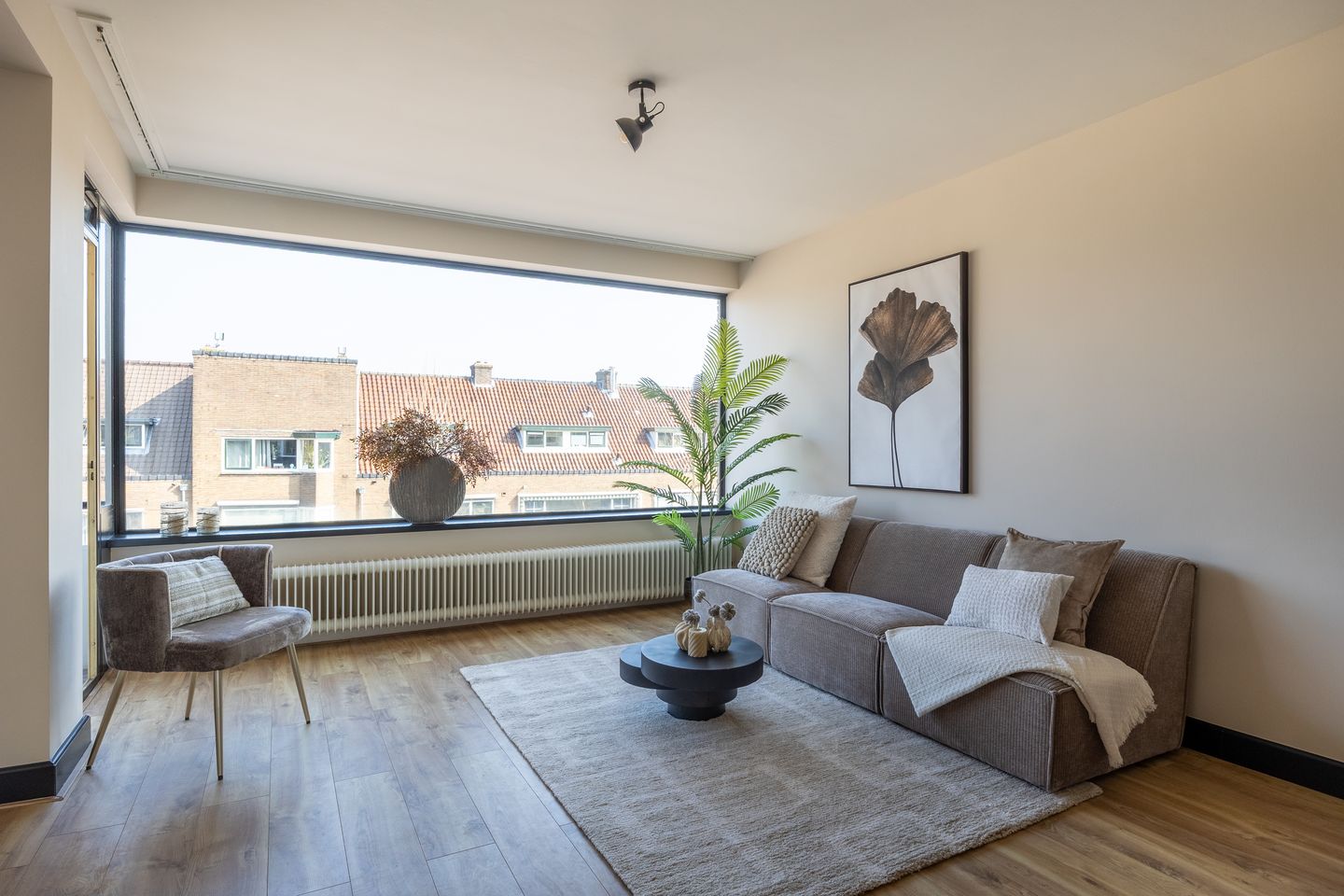 Foto 1 van van Weedestraat 193