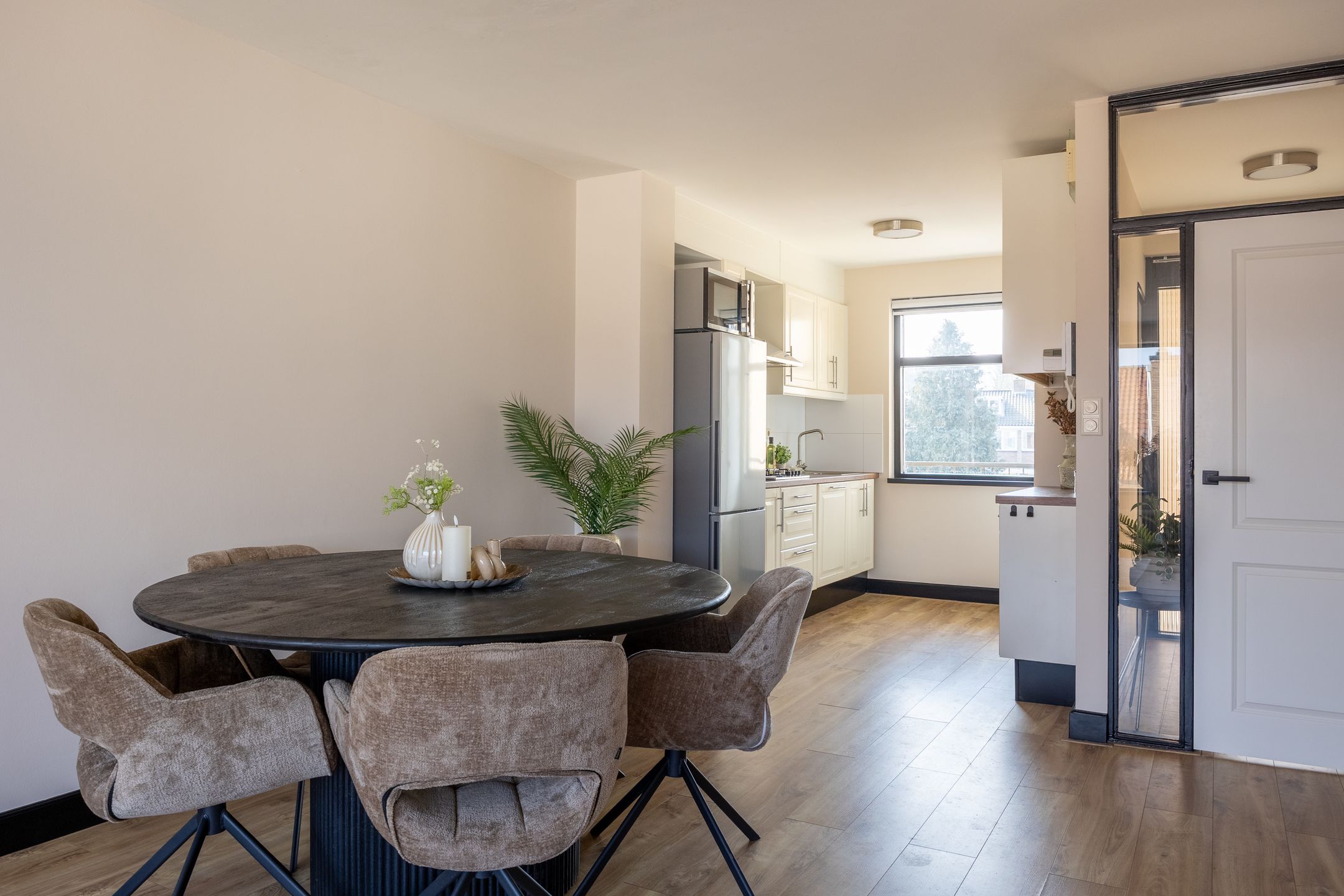 Foto 6 van van Weedestraat 193