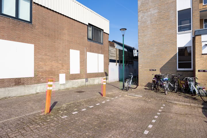 Foto 26 van van Weedestraat 193