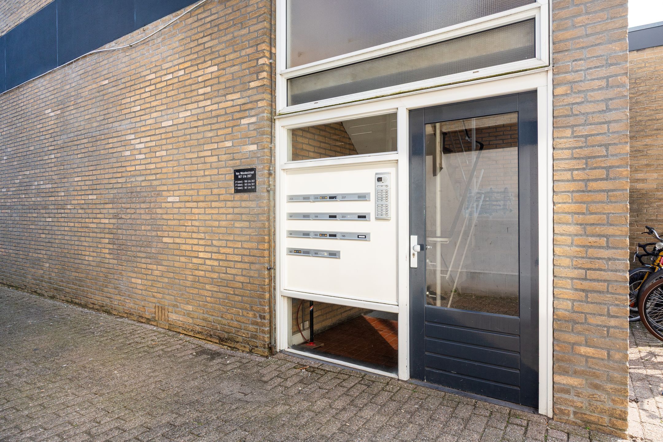 Foto 30 van van Weedestraat 193