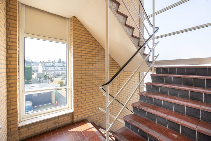 Foto 32 van van Weedestraat 193