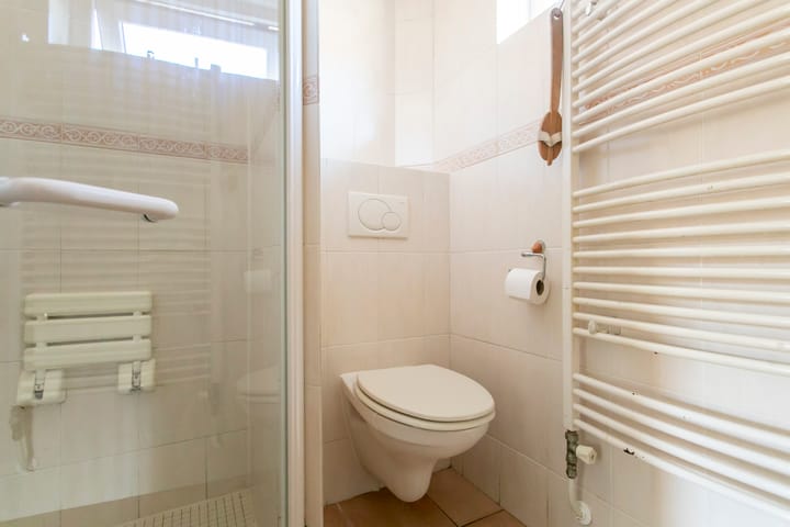 Foto 13 van Prof. van der Potlaan 12