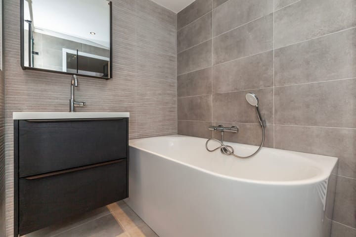 Foto 19 van Heiligenbloem 13