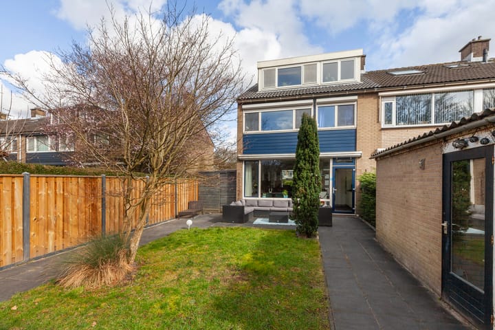 Foto 30 van Heiligenbloem 13