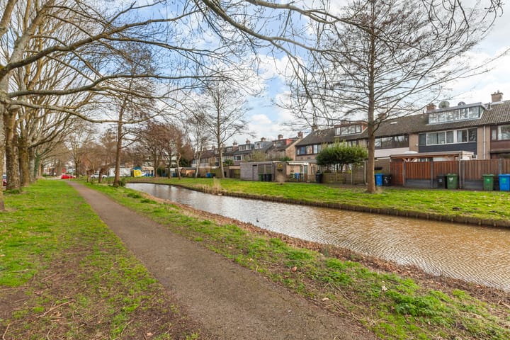 Foto 34 van Heiligenbloem 13