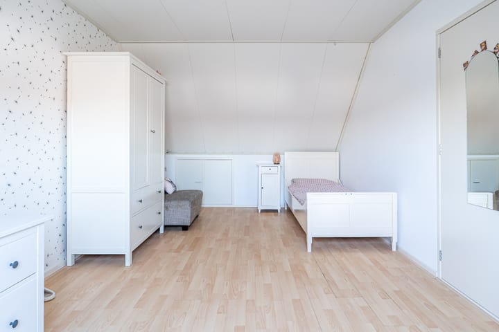 Foto 30 van Roordaburg 5