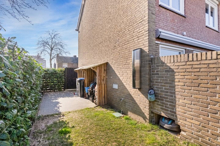 Foto 25 van Topaasstraat 54