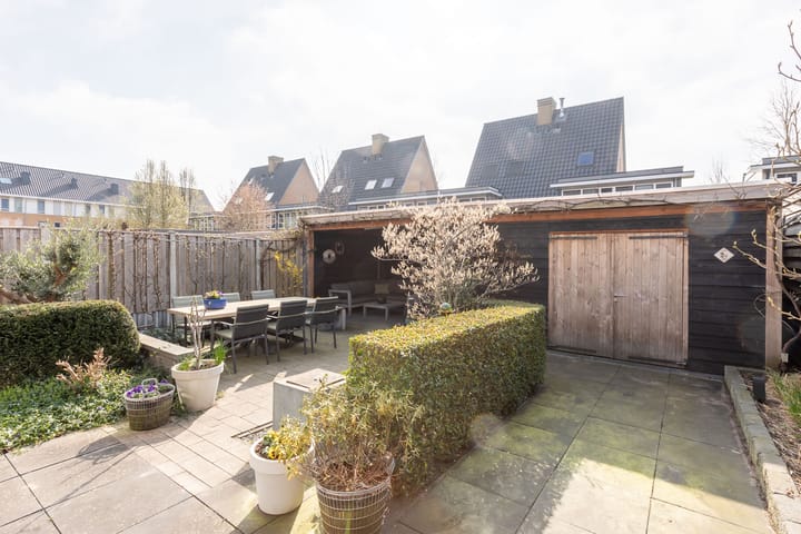 Photo 4 of Victoriameer 129