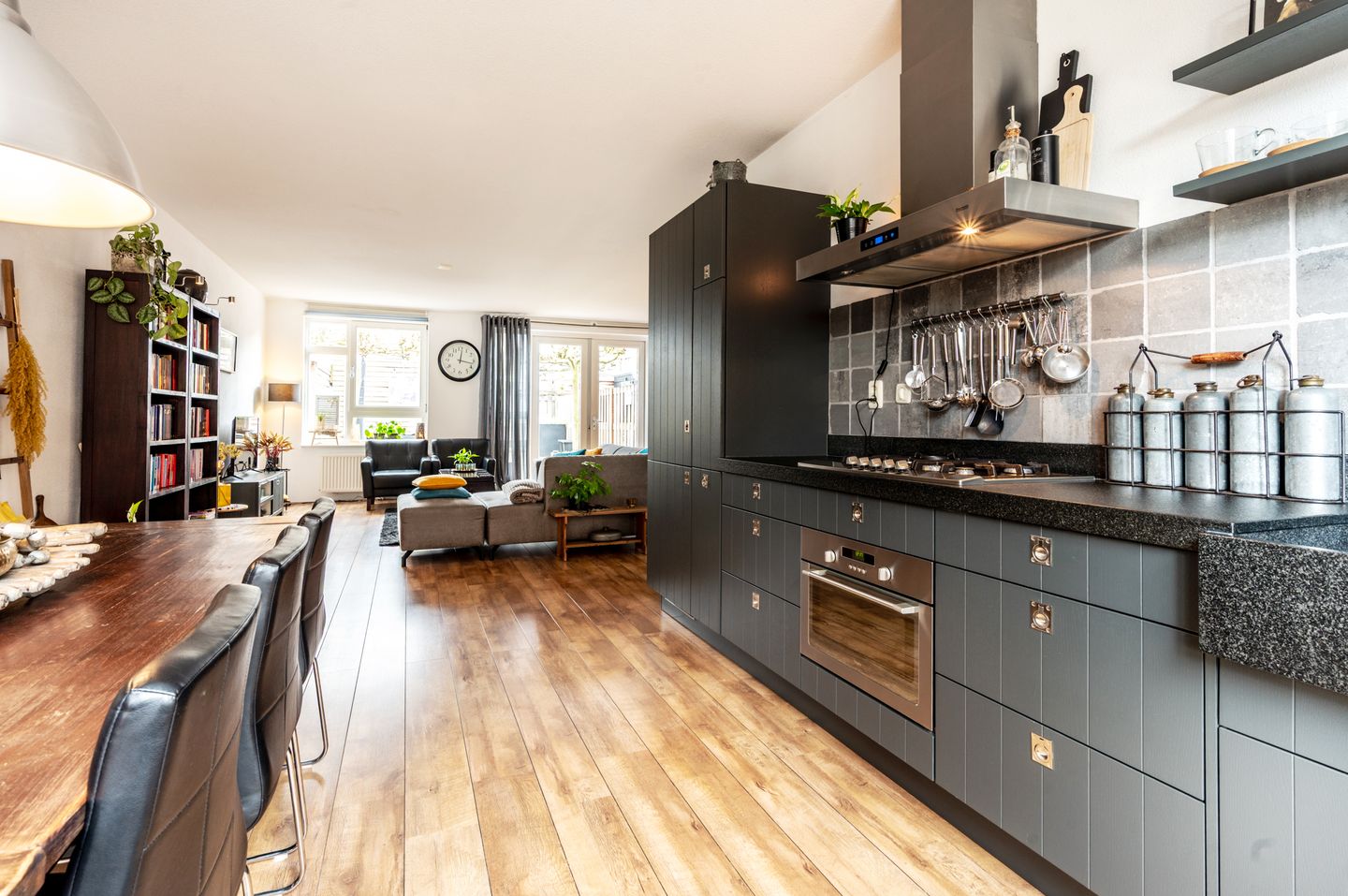 Foto 10 van Simon Vestdijkstraat 52