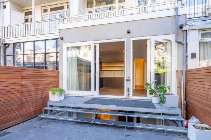 Photo 18 of Marcusstraat 9-F