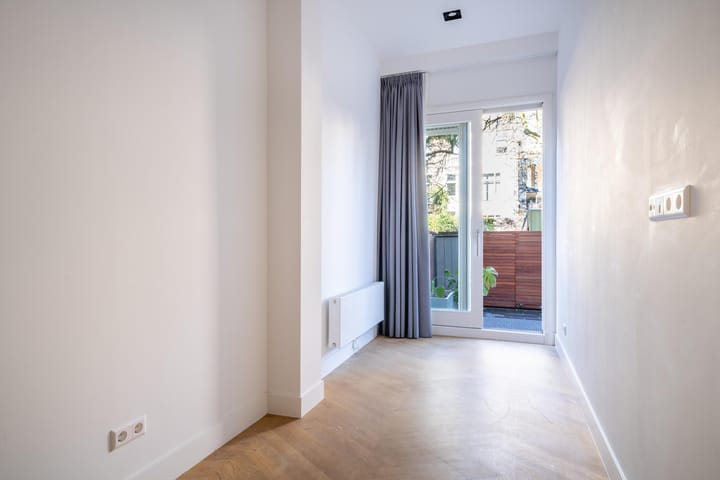 Photo 20 of Marcusstraat 9-F