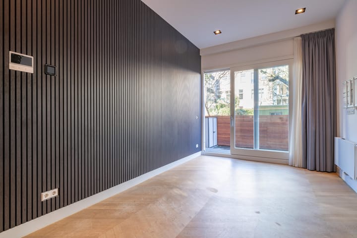 Photo 12 of Marcusstraat 9-F