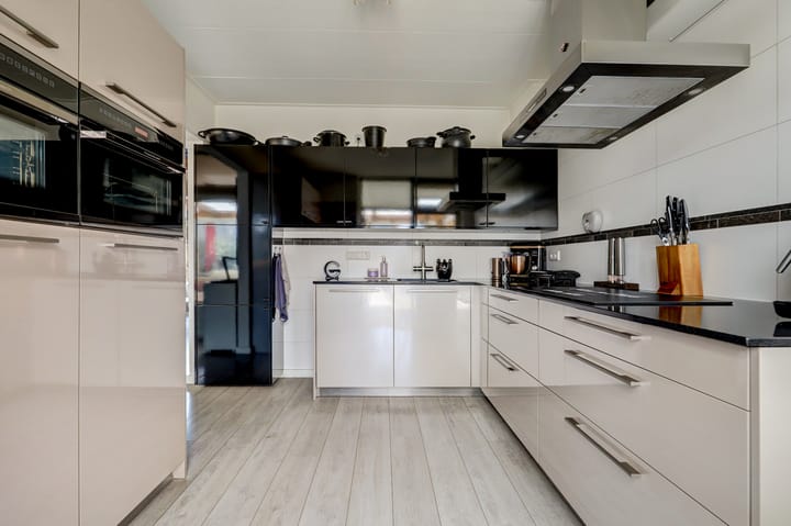 Foto 10 van Burgemeester Van Altenastraat 13