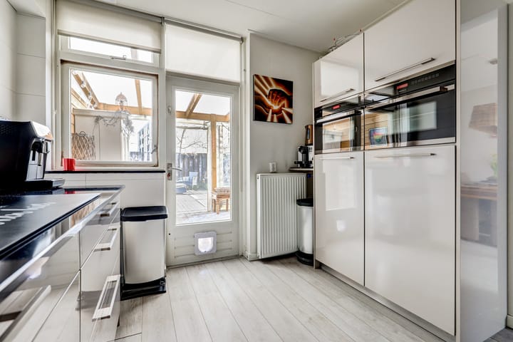 Foto 11 van Burgemeester Van Altenastraat 13