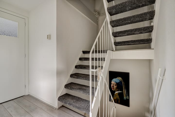 Foto 18 van Burgemeester Van Altenastraat 13