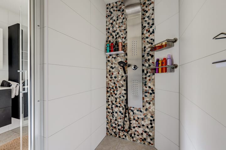 Foto 32 van Burgemeester Van Altenastraat 13