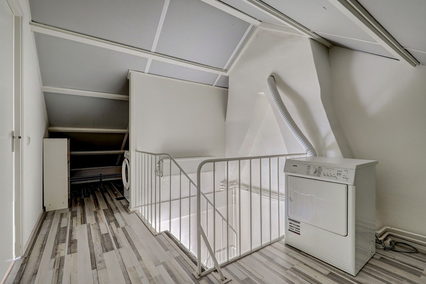 Photo 34 of Burgemeester Van Altenastraat 13