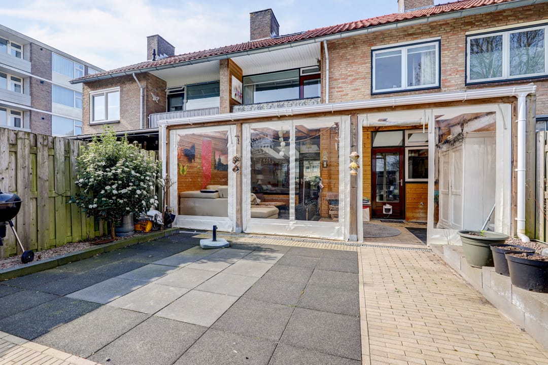 Photo 43 of Burgemeester Van Altenastraat 13