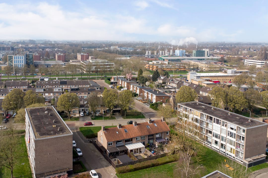 Photo 58 of Burgemeester Van Altenastraat 13