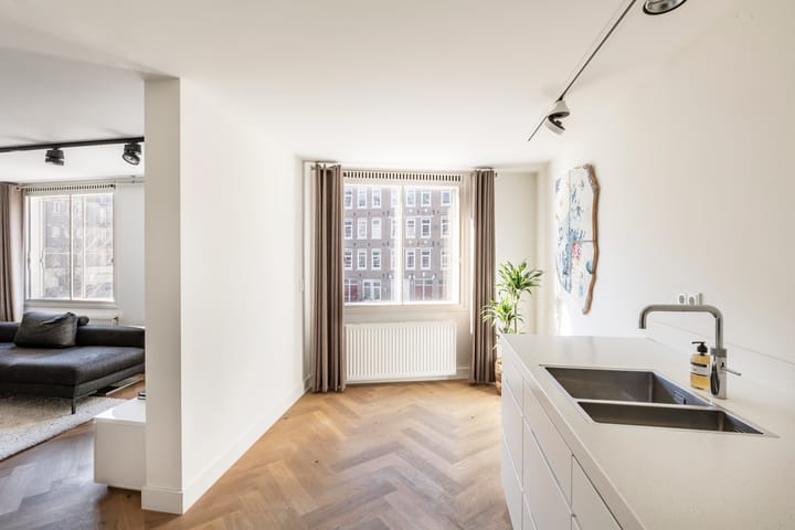 Photo 13 of Frederik Hendrikstraat 119-B