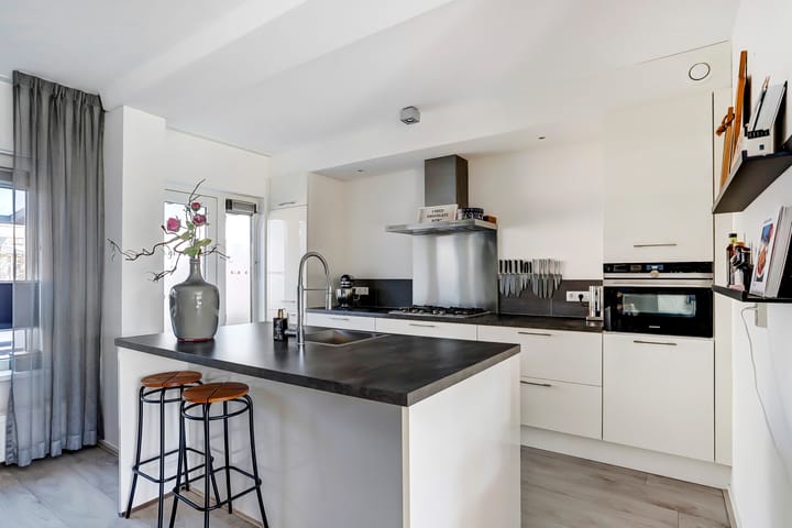 Foto 13 van Curiestraat 56