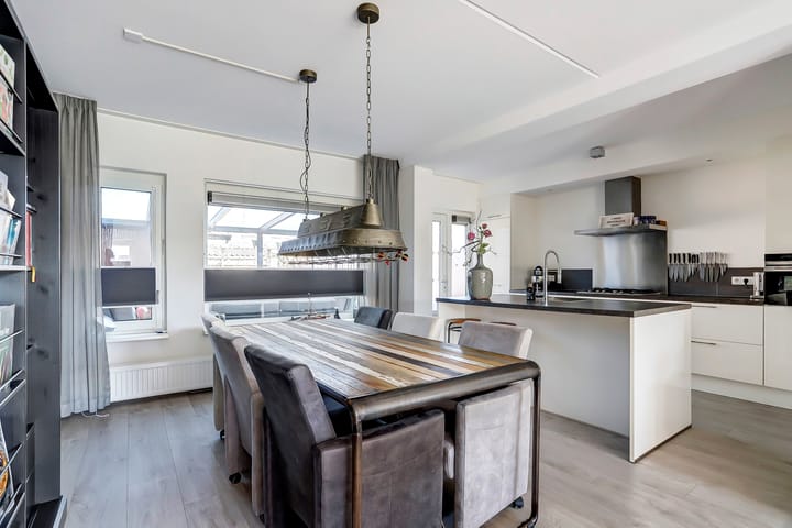 Foto 8 van Curiestraat 56