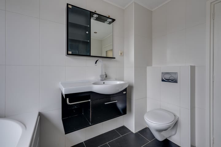 Foto 23 van Terheijdenseweg 156