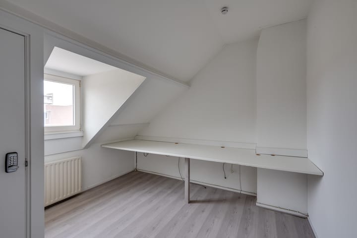 Foto 27 van Terheijdenseweg 156