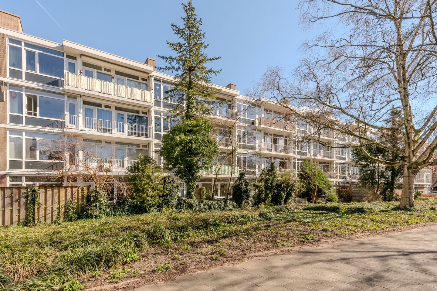 Foto 5 van Heringa-State 66