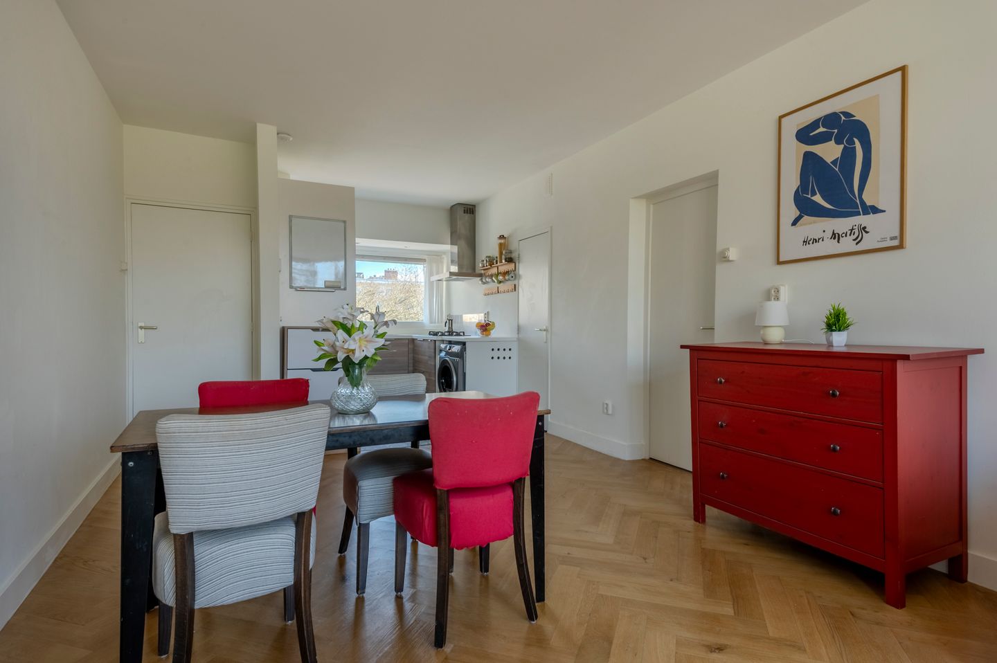 Foto 10 van Heringa-State 66