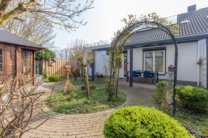 Foto 24 van Brugstraat 12