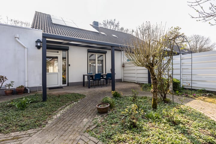 Foto 25 van Brugstraat 12