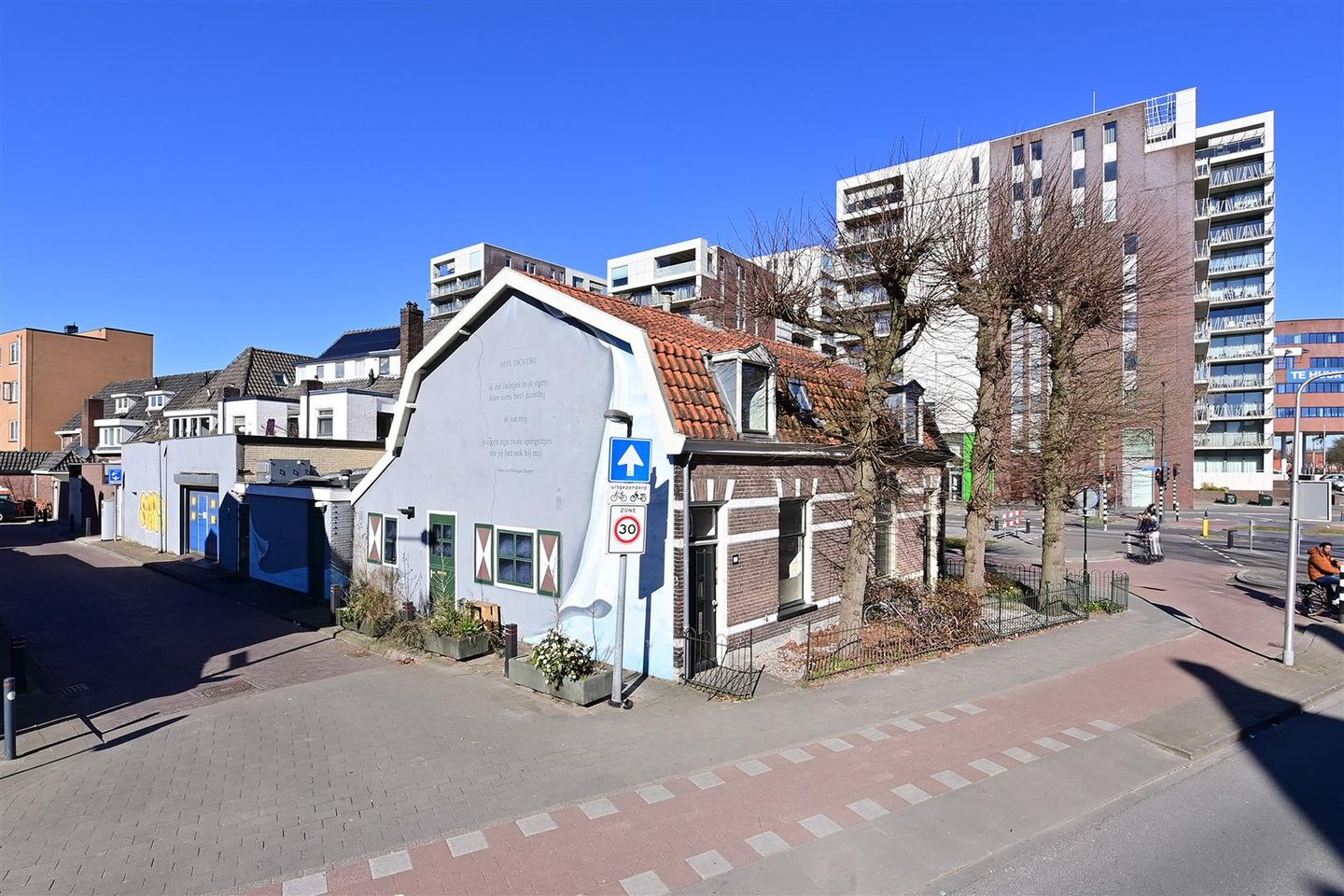 Photo 10 of Prins Bernhardstraat 37