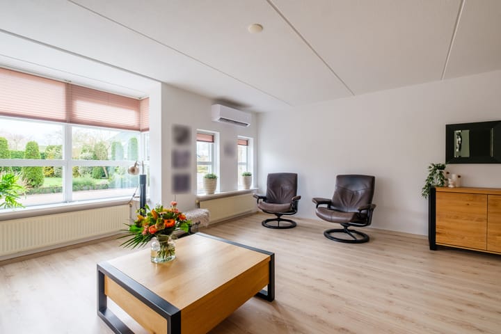 Foto 9 van Karper 64