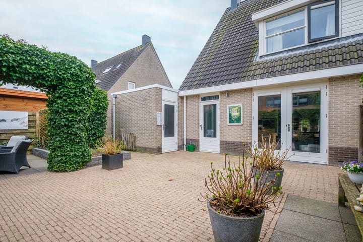 Foto 30 van Karper 64