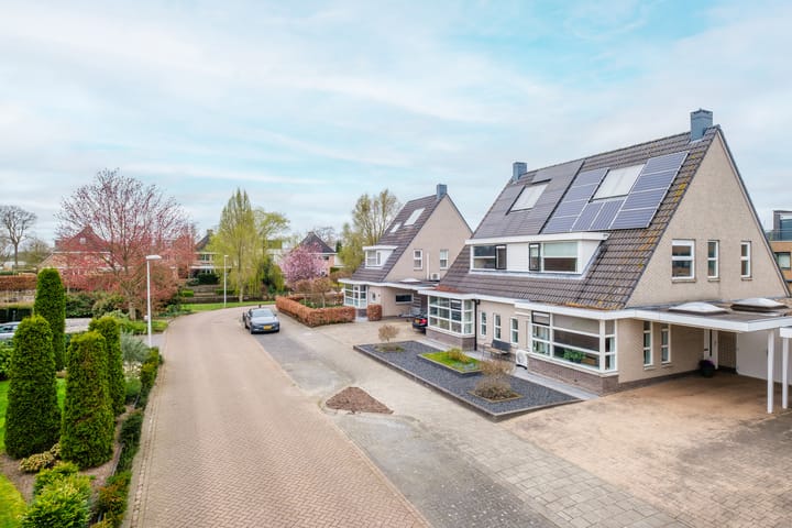 Foto 50 van Karper 64