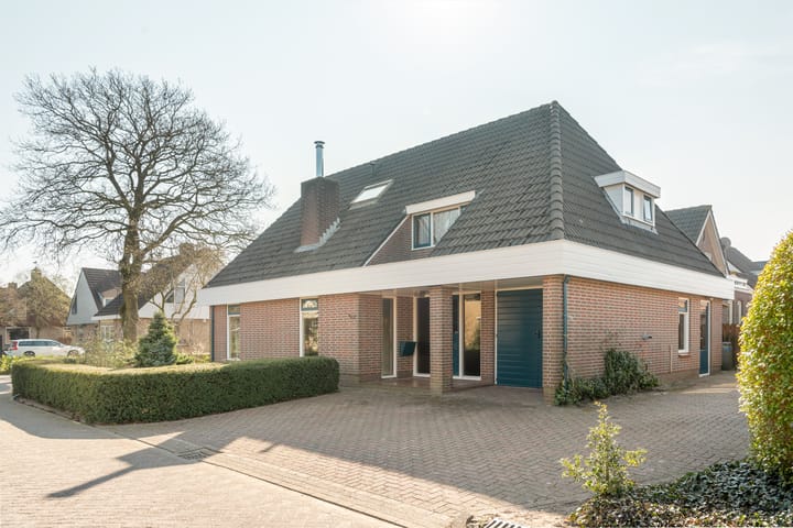 Foto 6 van Dokter Siebingasingel 2