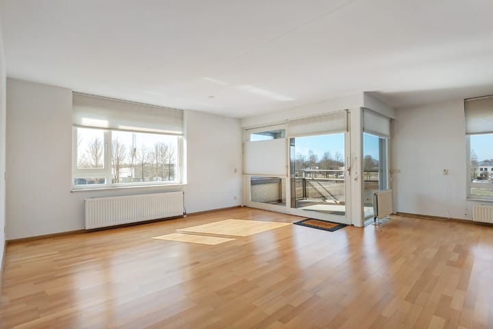 Foto 16 van Meindert Hobbemastraat 8